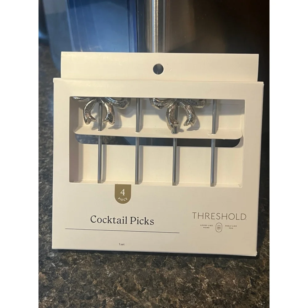 New 4pk Bow Cocktail Picks Silver